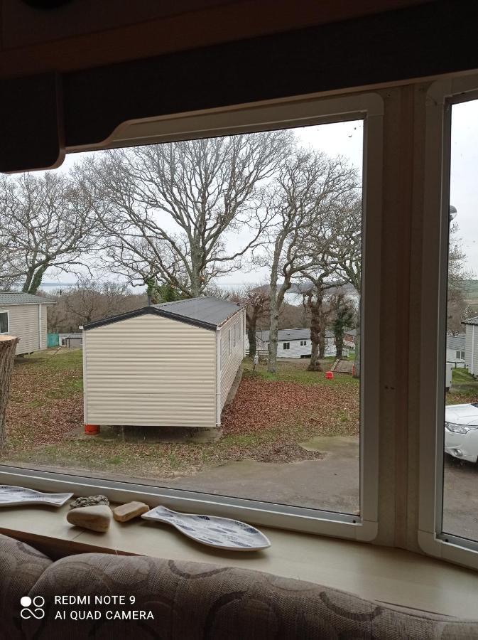 Family Holiday Home - Thorness Bay - Wifi Porchfield  Exterior photo
